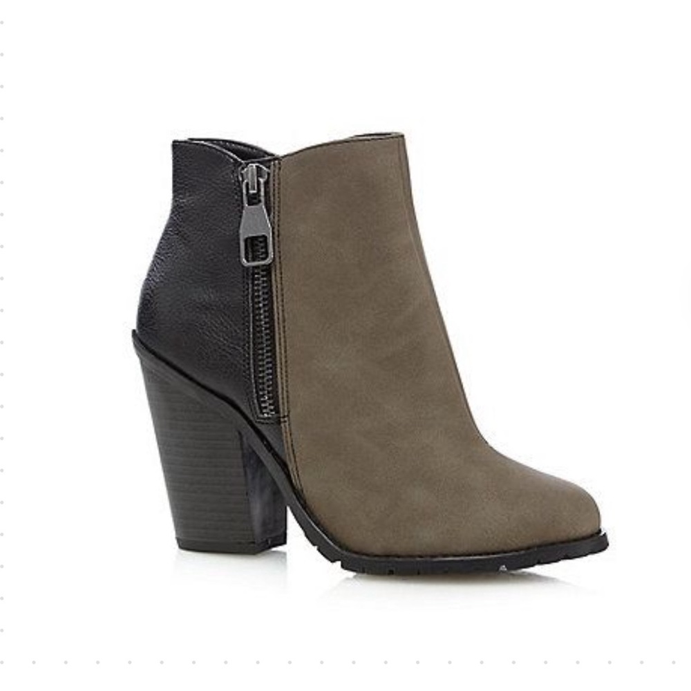 Call it Spring khaki and black ankle booties.